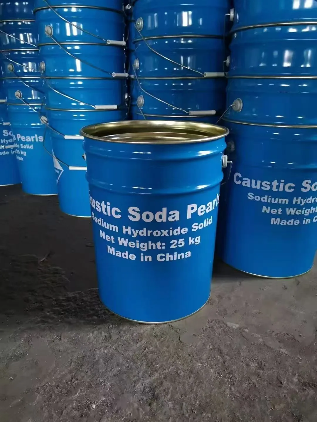 Caustic Soda Pearls 25kg Bucket Packaging